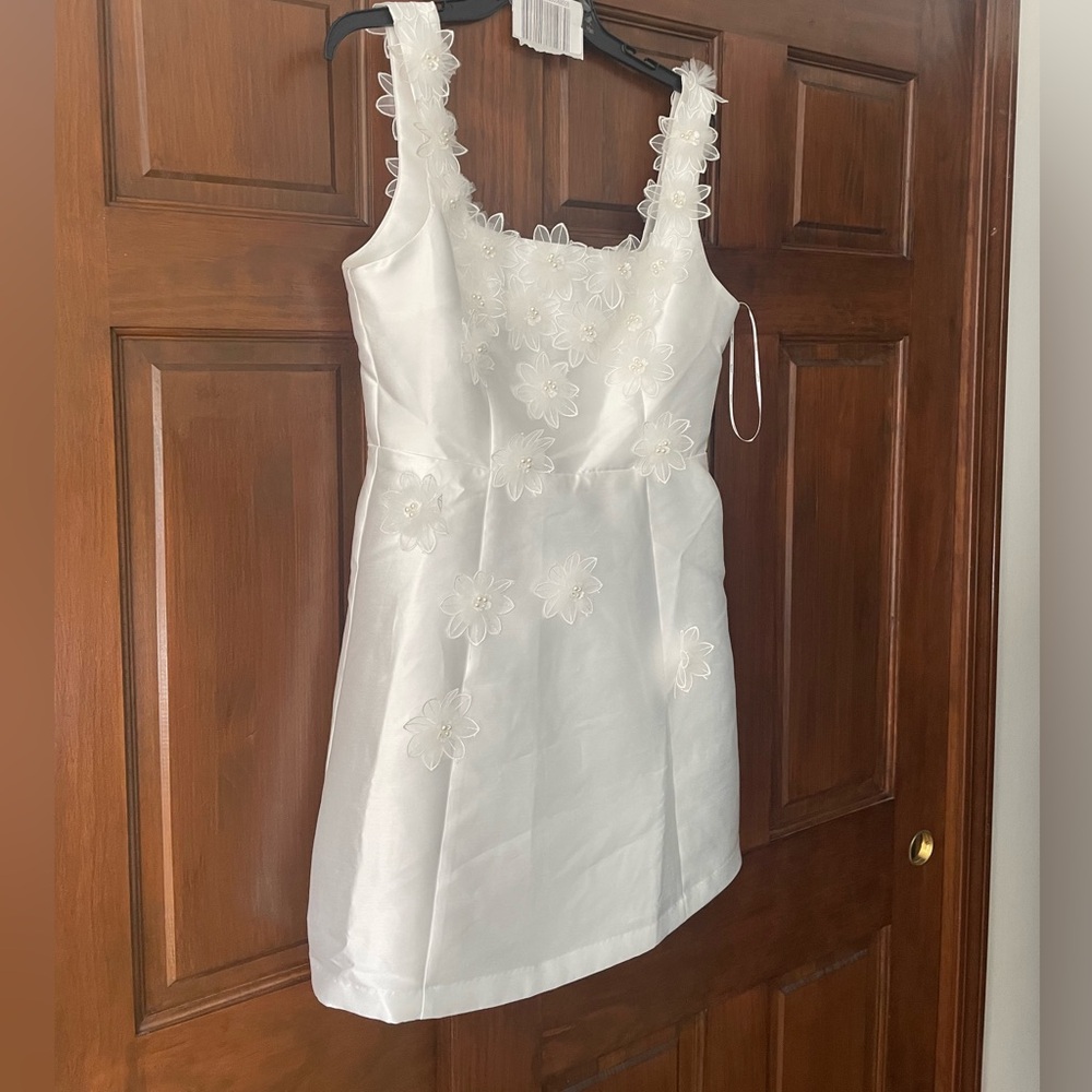 Elliatt Elder Dress White Flowers